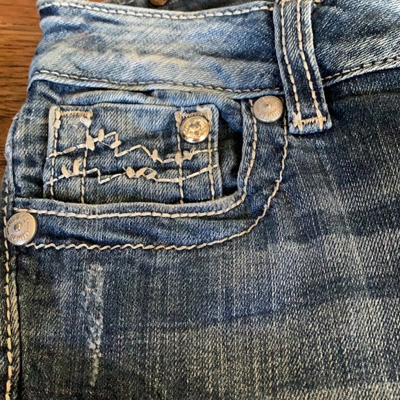 🌺🌺HP🌺🌺Miss Me Bootcut Jeans - Picture 2 of 7